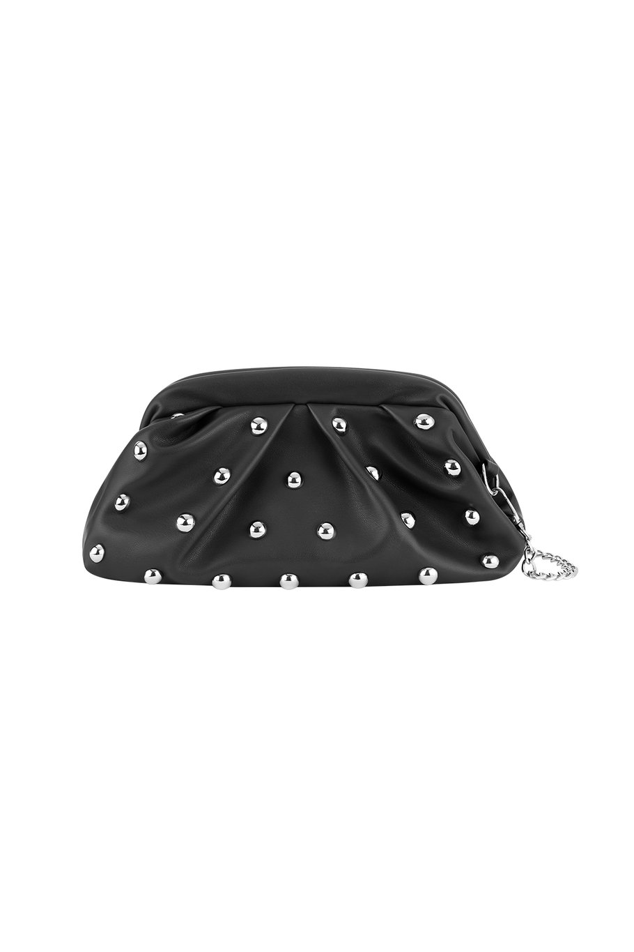 ca5ed825-ddff-447c-b1d6-2f3cedb4a3aa Μαύρη βραδινή τσάντα clutch με ασημί τρουκς και αλυσίδα. Το απόλυτο glam-rock αξεσουάρ για τις πιο stylish εξόδους.